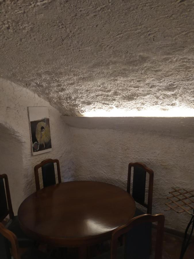 بومبيي Athena E Calliope House المظهر الخارجي الصورة
