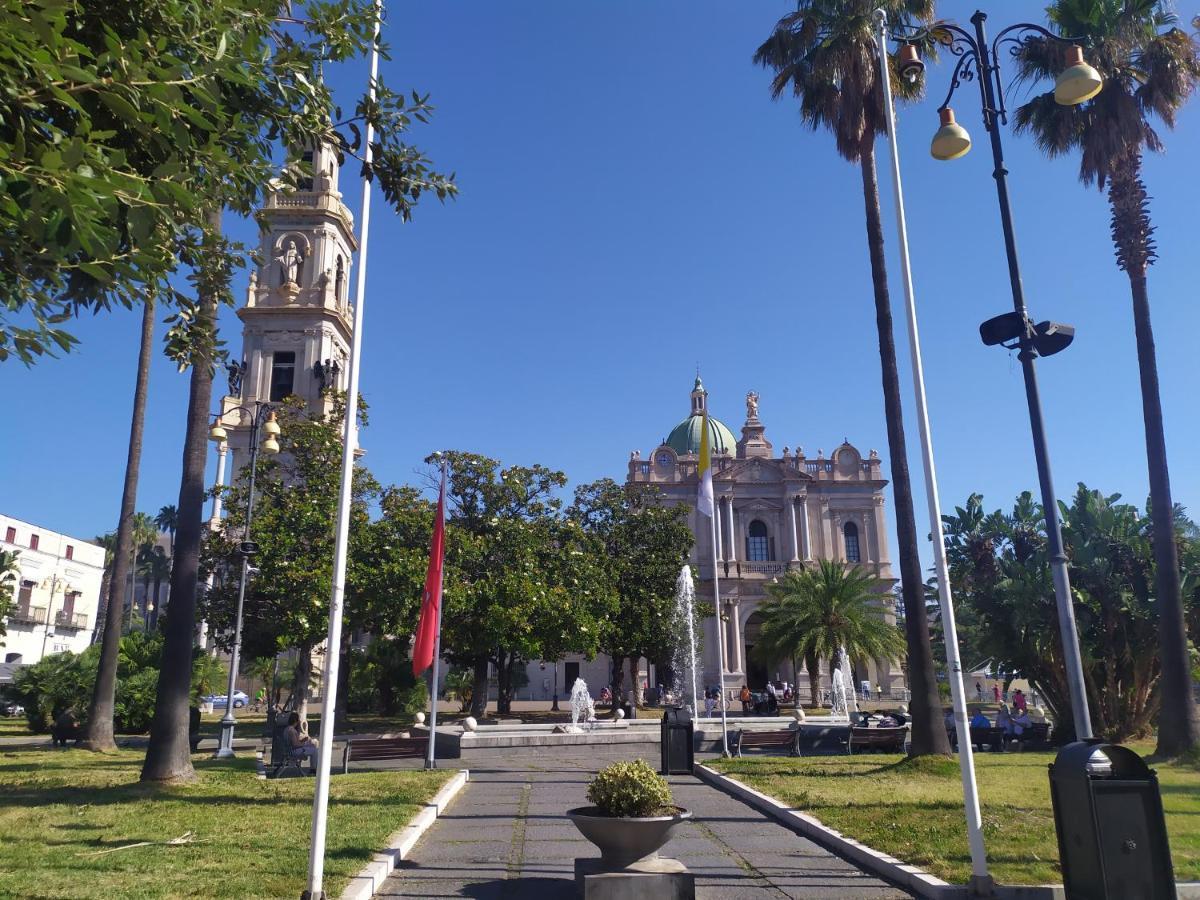 بومبيي Athena E Calliope House المظهر الخارجي الصورة